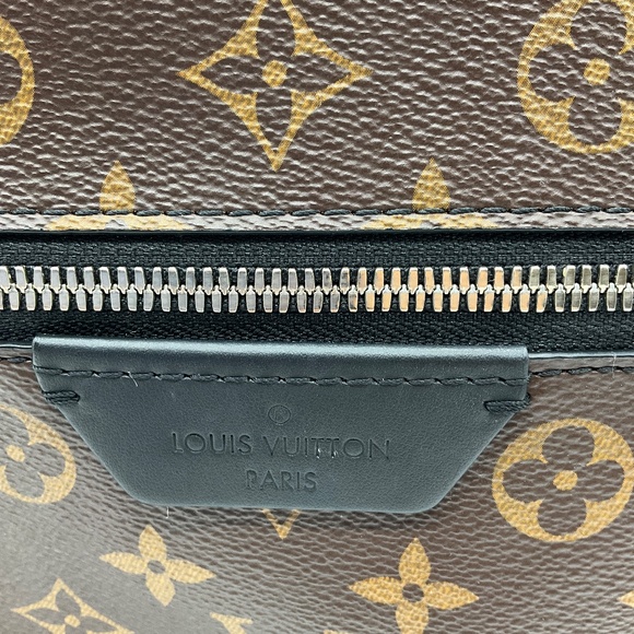 LOUIS VUITTON BROWN MONOGRAM MACASSAR CANVAS DISCOVERY BACKPACK PM - Picture 9 of 16